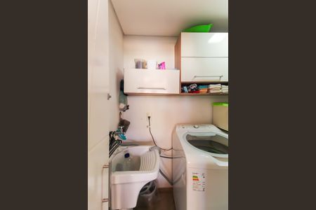 Casa à venda com 170m², 3 quartos e 1 vagaÁrea de Serviço