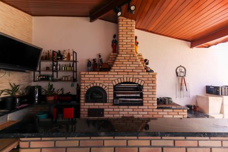 Casa à venda com 170m², 3 quartos e 1 vagaChurrasqueira