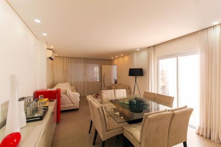Casa à venda com 170m², 3 quartos e 1 vagaSala/Cozinha