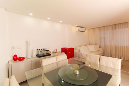 Casa à venda com 170m², 3 quartos e 1 vagaSala/Cozinha