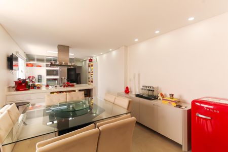 Casa à venda com 170m², 3 quartos e 1 vagaSala/Cozinha