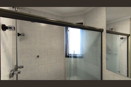 Apartamento para alugar com 70m², 2 quartos e 1 vaga Apartamento para alugar com 70m², 2 quartos e 1 vagaBanheiro da Suíte