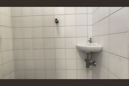 Apartamento para alugar com 70m², 2 quartos e 1 vaga Apartamento para alugar com 70m², 2 quartos e 1 vagaBanheiro de serviço