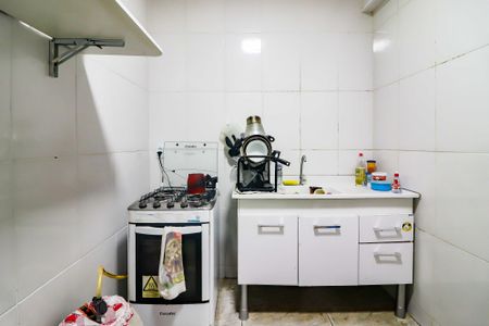 Cozinha de kitnet/studio para alugar com 1 quarto, 34m² em Vila Pirajussara, São Paulo