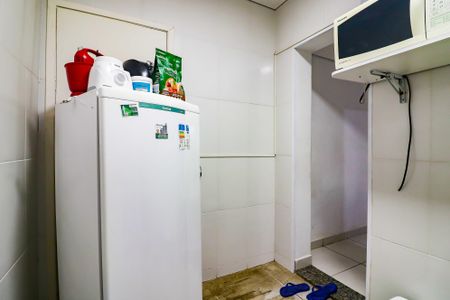 Cozinha de kitnet/studio para alugar com 1 quarto, 34m² em Vila Pirajussara, São Paulo
