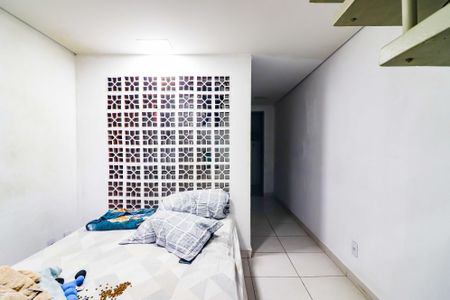 Sala de kitnet/studio para alugar com 1 quarto, 34m² em Vila Pirajussara, São Paulo