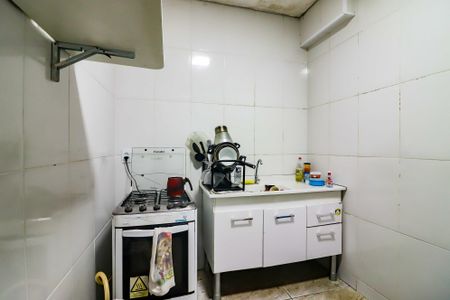 Cozinha de kitnet/studio para alugar com 1 quarto, 34m² em Vila Pirajussara, São Paulo