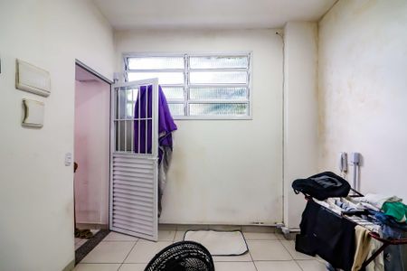Sala de kitnet/studio para alugar com 1 quarto, 34m² em Vila Pirajussara, São Paulo