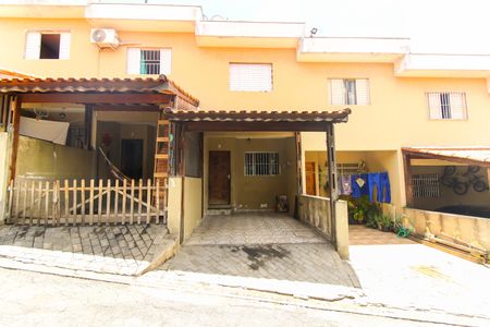 Casa de condomínio à venda com 64m², 2 quartos e 1 vagaÁrea externa