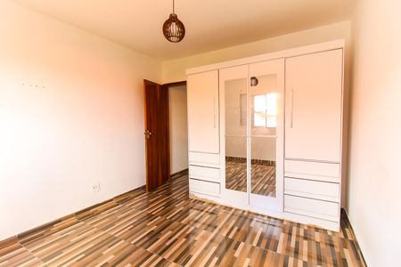 Casa de Condomínio para alugar com 2 quartos, 64m² em Vila Campanela, São Paulo