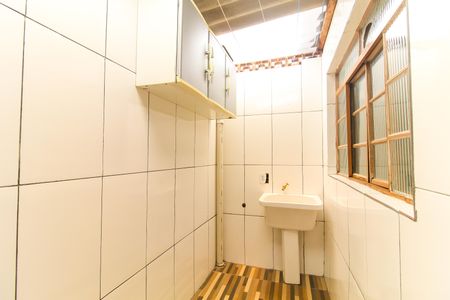 Casa de condomínio à venda com 64m², 2 quartos e 1 vagaÁrea de Serviço