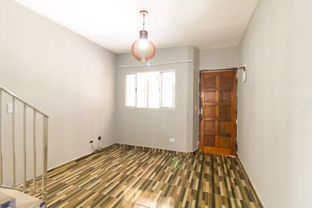 Casa de Condomínio para alugar com 2 quartos, 64m² em Vila Campanela, São Paulo