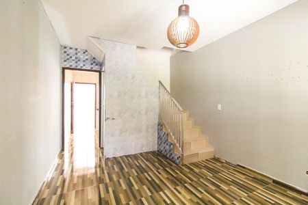 Casa de Condomínio para alugar com 2 quartos, 64m² em Vila Campanela, São Paulo