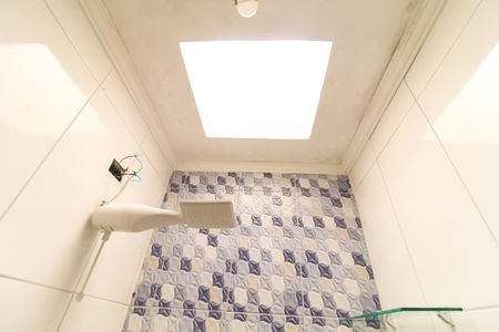 Casa de condomínio à venda com 64m², 2 quartos e 1 vagaBanheiro