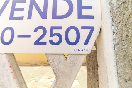 Casa de condomínio à venda com 64m², 2 quartos e 1 vagaPLQG - 193