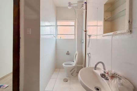 Studio para alugar com 42m², 1 quarto e sem vaga Studio para alugar com 42m², 1 quarto e sem vagaBanheiro