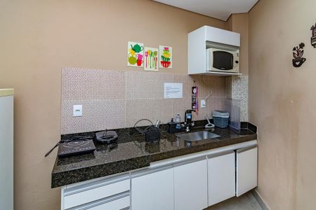 Cozinha de kitnet/studio para alugar com 1 quarto, 28m² em Minas Brasil, Belo Horizonte