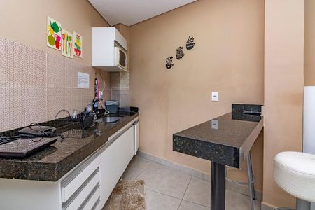 Cozinha de kitnet/studio para alugar com 1 quarto, 28m² em Minas Brasil, Belo Horizonte