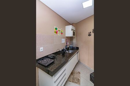 Cozinha de kitnet/studio para alugar com 1 quarto, 28m² em Minas Brasil, Belo Horizonte