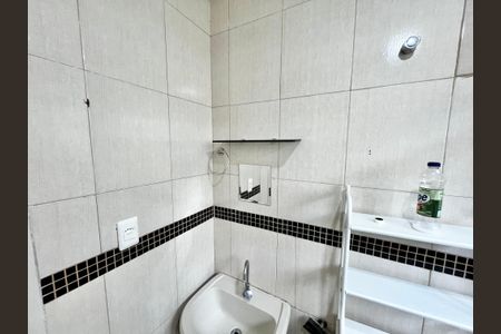 Apartamento para alugar com 64m², 3 quartos e sem vagaBanheiro