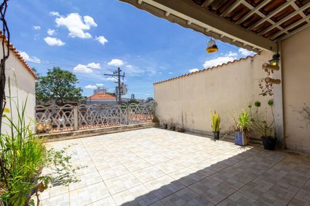 Casa para alugar com 100m², 2 quartos e 4 vagasVaranda