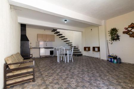 Casa para alugar com 100m², 2 quartos e 4 vagasÁrea de Serviço