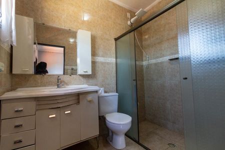 Casa para alugar com 100m², 2 quartos e 4 vagasBanheiro 1