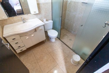 Casa para alugar com 100m², 2 quartos e 4 vagasBanheiro 1