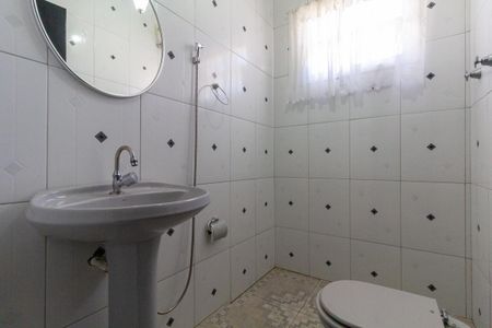 Casa para alugar com 100m², 2 quartos e 4 vagasLavabo