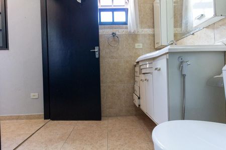 Casa para alugar com 100m², 2 quartos e 4 vagasBanheiro 1