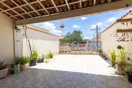 Casa para alugar com 100m², 2 quartos e 4 vagasVaranda