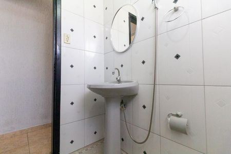 Casa para alugar com 100m², 2 quartos e 4 vagasLavabo