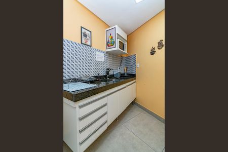 Cozinha de kitnet/studio para alugar com 1 quarto, 28m² em Minas Brasil, Belo Horizonte