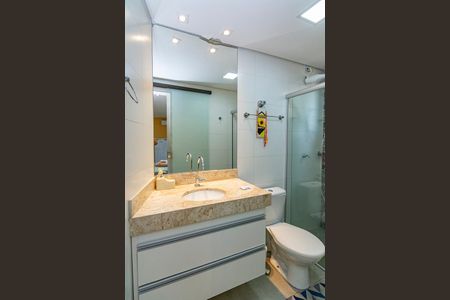 Banheiro de kitnet/studio para alugar com 1 quarto, 28m² em Minas Brasil, Belo Horizonte