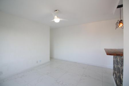 Sala de apartamento à venda com 2 quartos, 53m² em Taquara, Rio de Janeiro