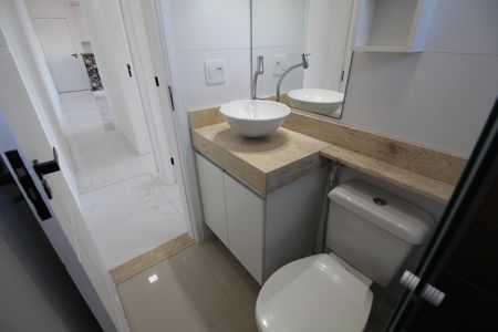 Apartamento à venda com 53m², 2 quartos e 1 vagaBanheiro 