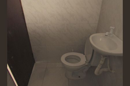 Casa à venda com 450m², 4 quartos e sem vagaBanheiro 2