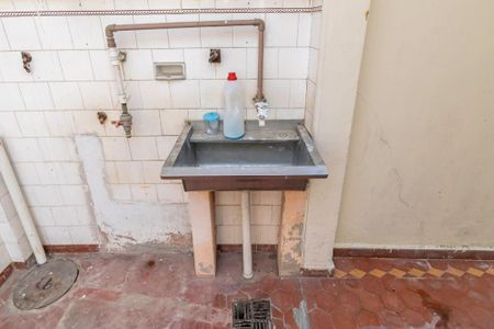 Casa de condomínio à venda com 70m², 2 quartos e 1 vagaÁrea de Serviço