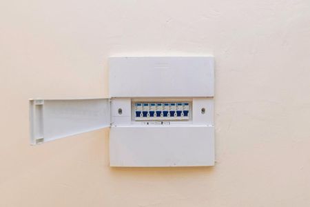 Sala de casa de condomínio à venda com 2 quartos, 70m² em Olaria, Rio de Janeiro