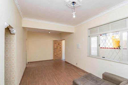 Sala de casa de condomínio à venda com 2 quartos, 70m² em Olaria, Rio de Janeiro