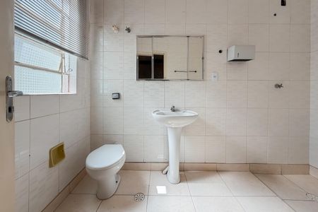 Casa para alugar com 150m², 3 quartos e 2 vagasBanheiro Corredor