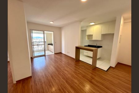 Sala de apartamento para alugar com 2 quartos, 68m² em Jardim Flor da Montanha, Guarulhos