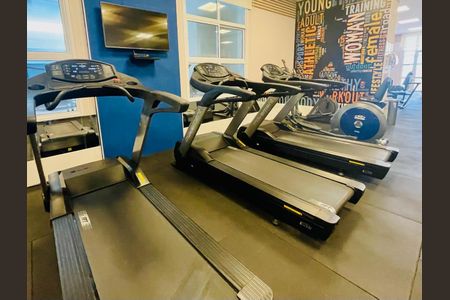 Apartamento para alugar com 68m², 2 quartos e 1 vaga Apartamento para alugar com 68m², 2 quartos e 1 vagaÁrea comum - Academia