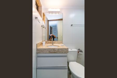 Banheiro de kitnet/studio para alugar com 1 quarto, 28m² em Minas Brasil, Belo Horizonte