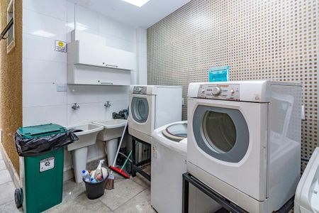 Studio para alugar com 28m², 1 quarto e sem vaga Studio para alugar com 28m², 1 quarto e sem vagaLavanderia