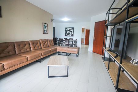 Apartamento para alugar com 117m², 3 quartos e 2 vagasSala
