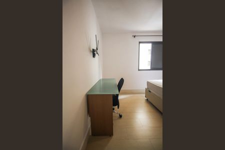 Apartamento para alugar com 117m², 3 quartos e 2 vagasQuarto 2