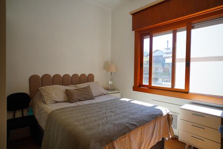 Quarto  de apartamento à venda com 1 quarto, 55m² em Mont’serrat, Porto Alegre