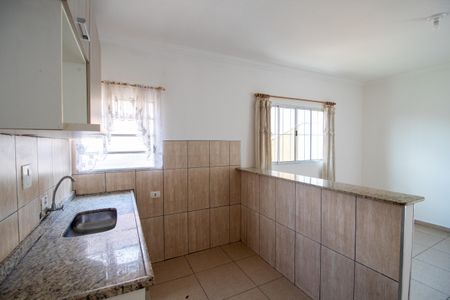Cozinha de casa para alugar com 1 quarto, 80m² em Vila Tiradentes, São Paulo