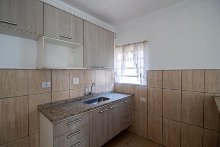 Cozinha de casa para alugar com 1 quarto, 80m² em Vila Tiradentes, São Paulo